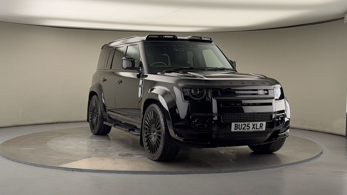 More views of Land Rover Defender 110