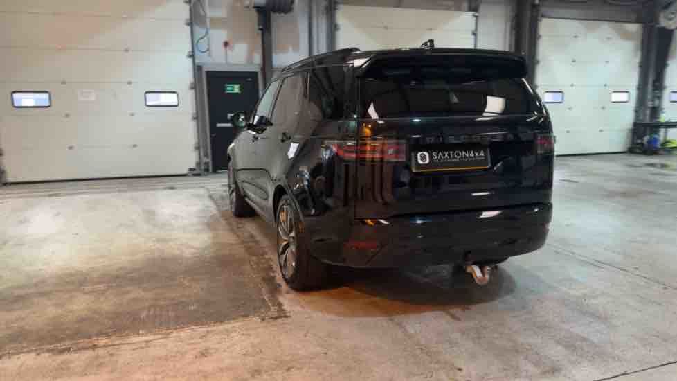 More views of Land Rover Discovery