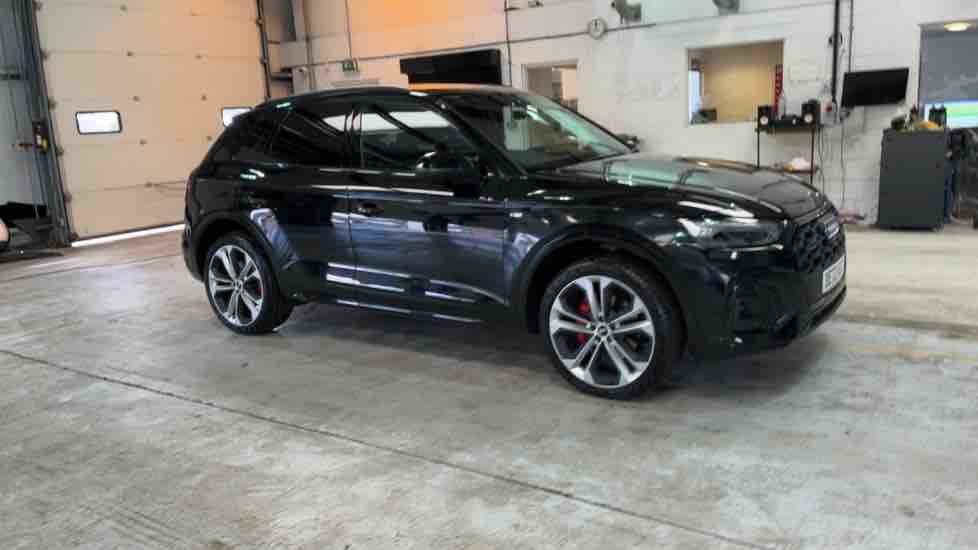 More views of Audi Q5
