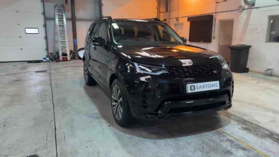 More views of Land Rover Discovery