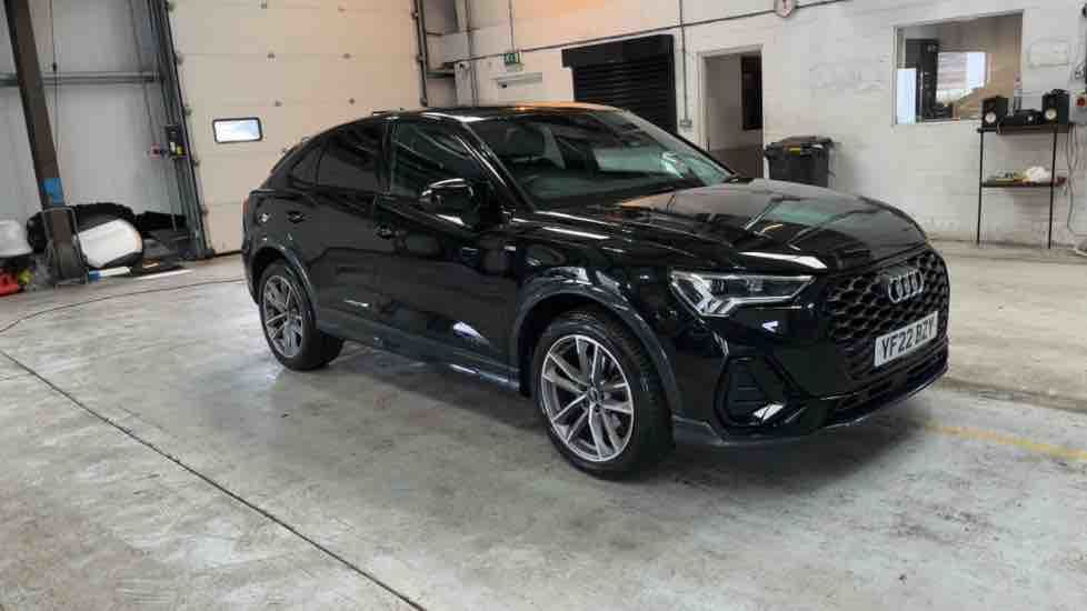 More views of Audi Q3