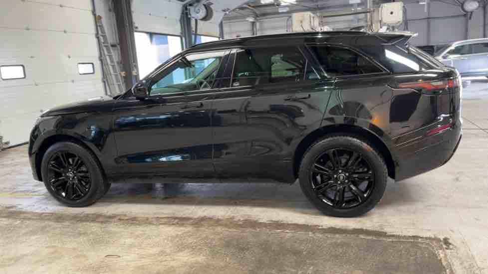 More views of Land Rover Range Rover Velar