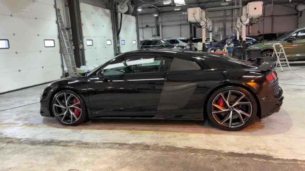 More views of Audi R8