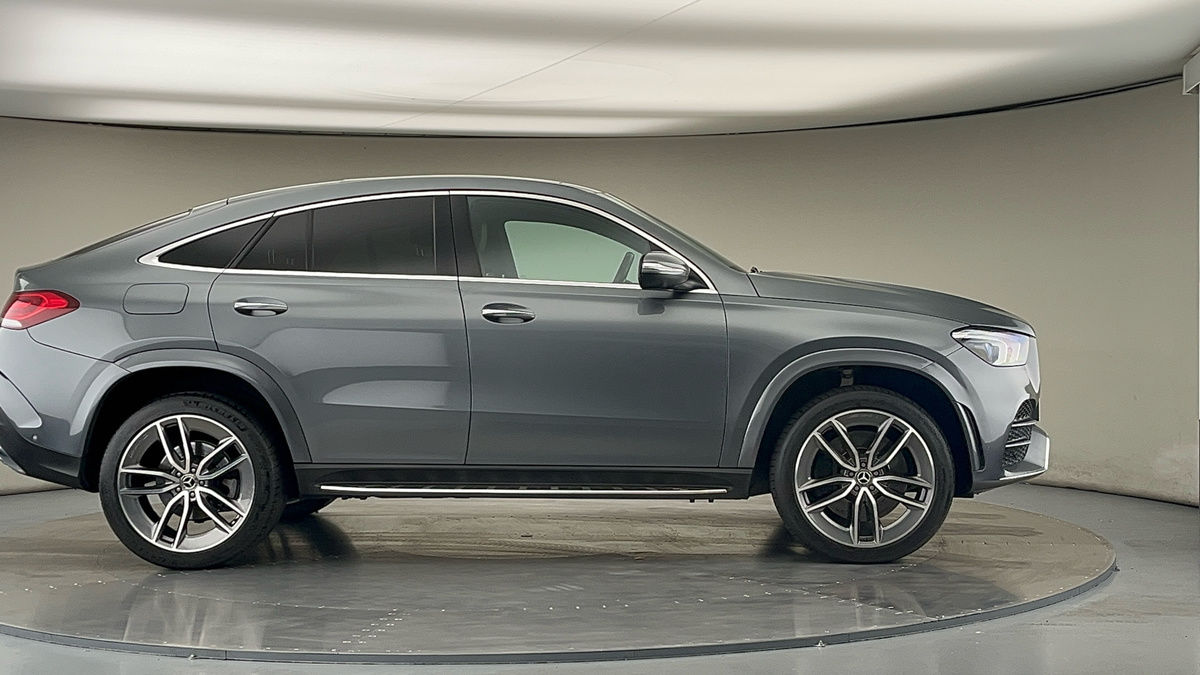 More views of Mercedes-Benz GLE