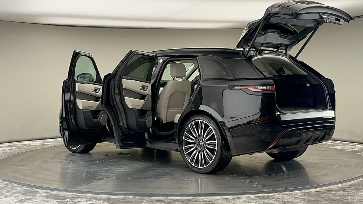 More views of Land Rover Range Rover Velar