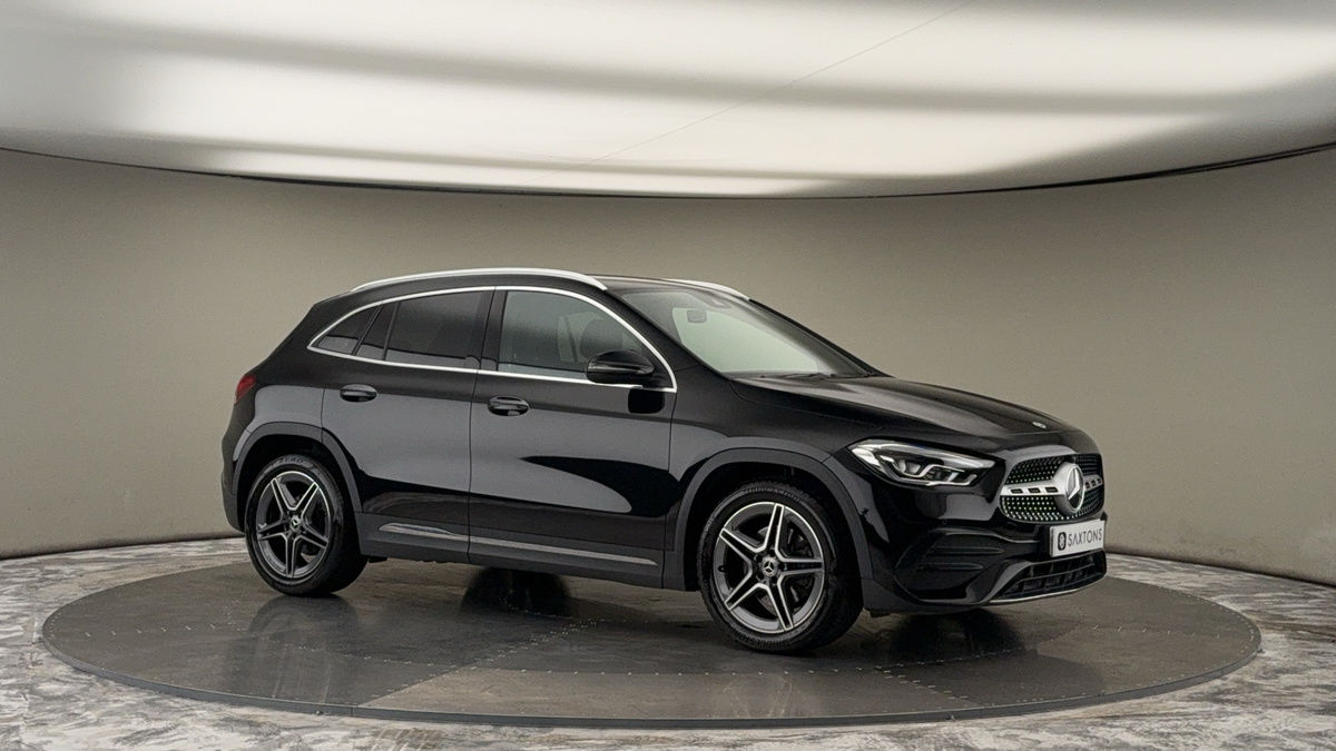 More views of Mercedes-Benz GLA