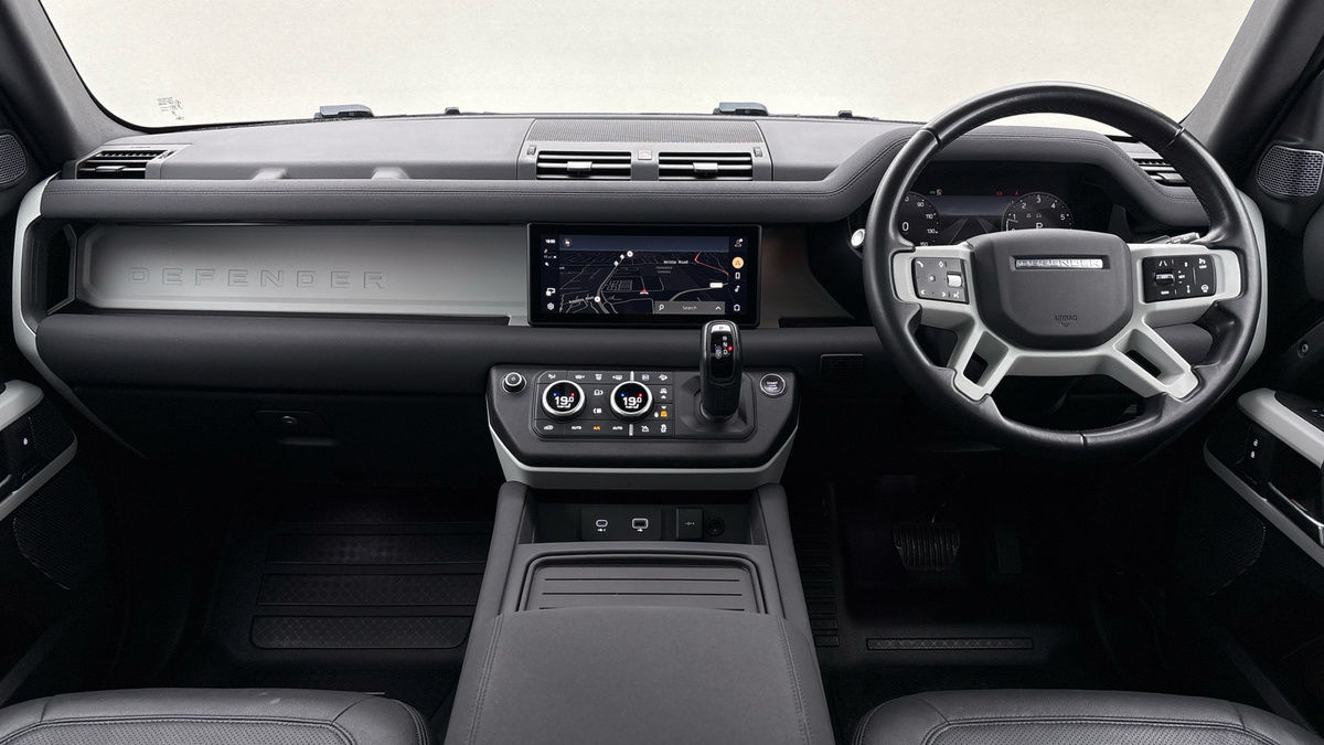 Land Rover Defender 110 Urban Image 12