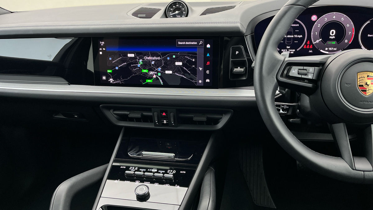 Porsche Cayenne Image 13