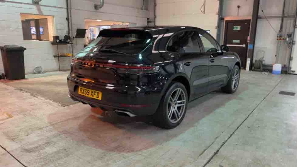 More views of Porsche Macan