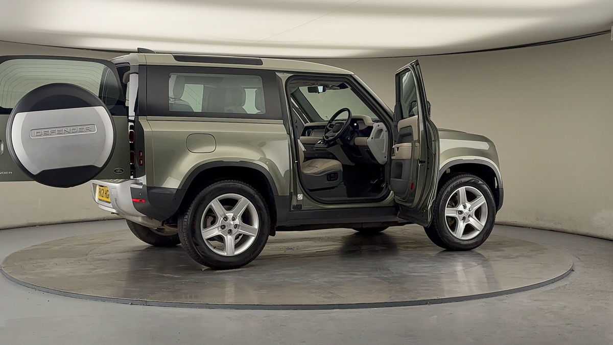 More views of Land Rover Defender 90