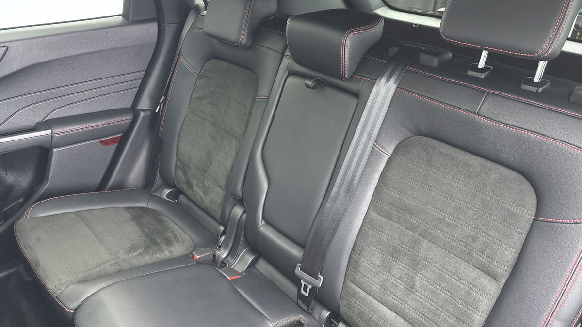 Ford Kuga Image 8