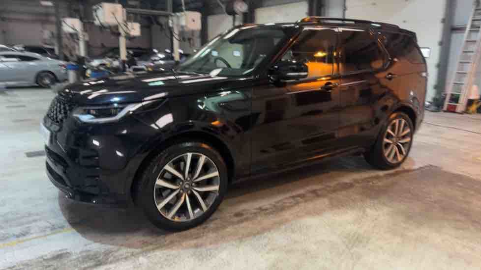 More views of Land Rover Discovery