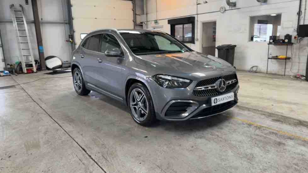 More views of Mercedes-Benz GLA