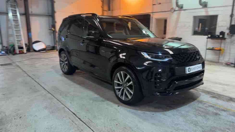 More views of Land Rover Discovery