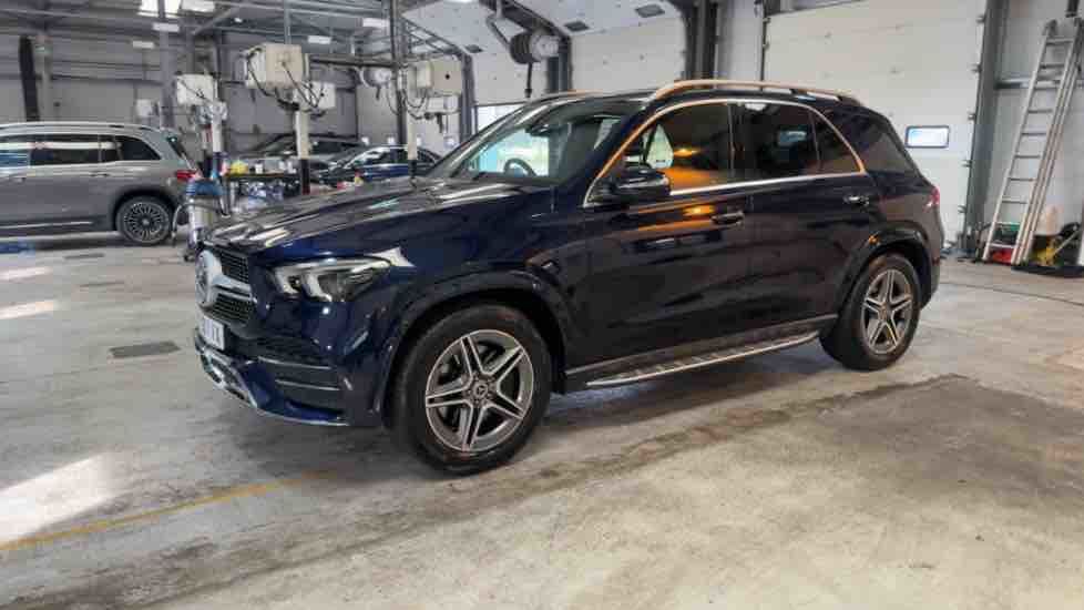 More views of Mercedes-Benz GLE
