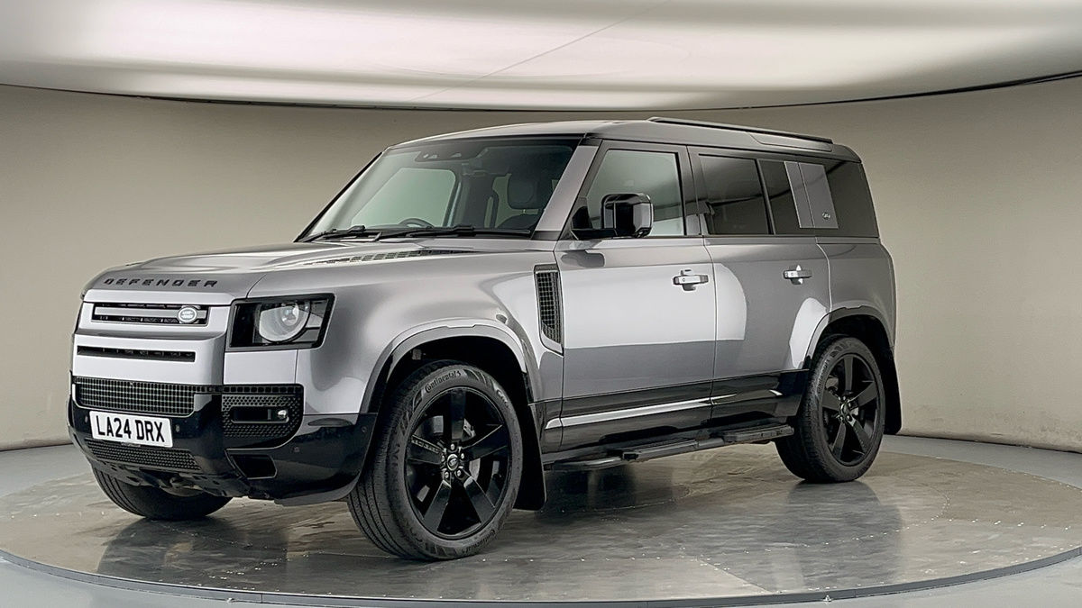 Land Rover Defender 110 Image 20