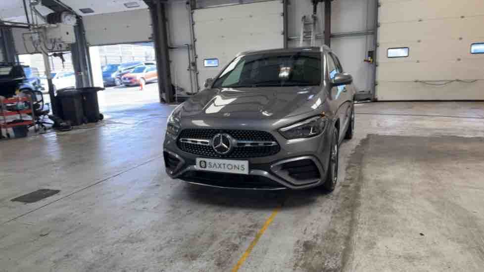 More views of Mercedes-Benz GLA