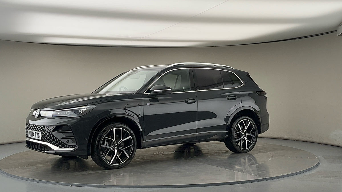 More views of Volkswagen Tiguan