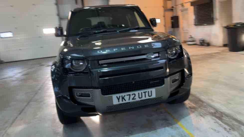 More views of Land Rover Defender 110