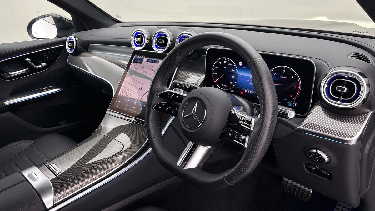 Mercedes-Benz GLC Image 5