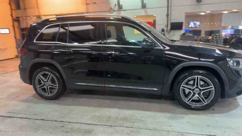 More views of Mercedes-Benz GLB