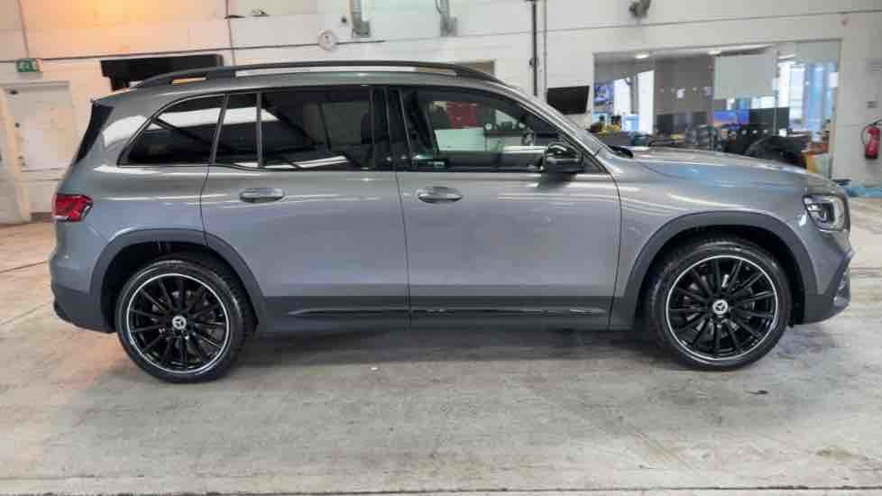 More views of Mercedes-Benz GLB