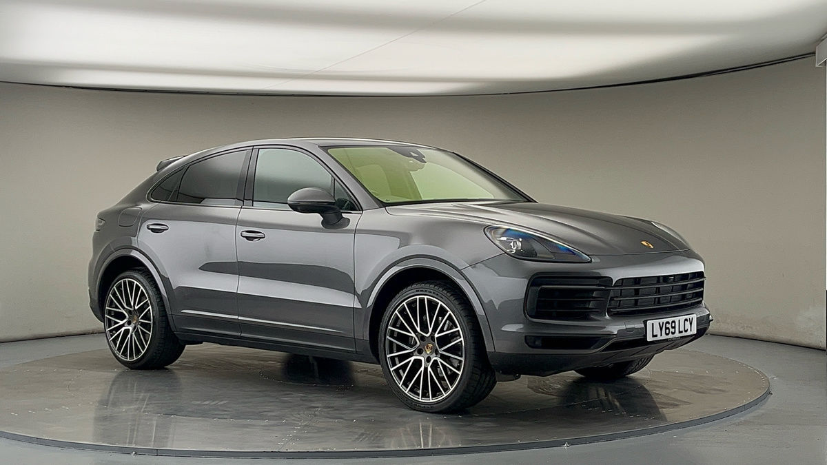 More views of Porsche Cayenne