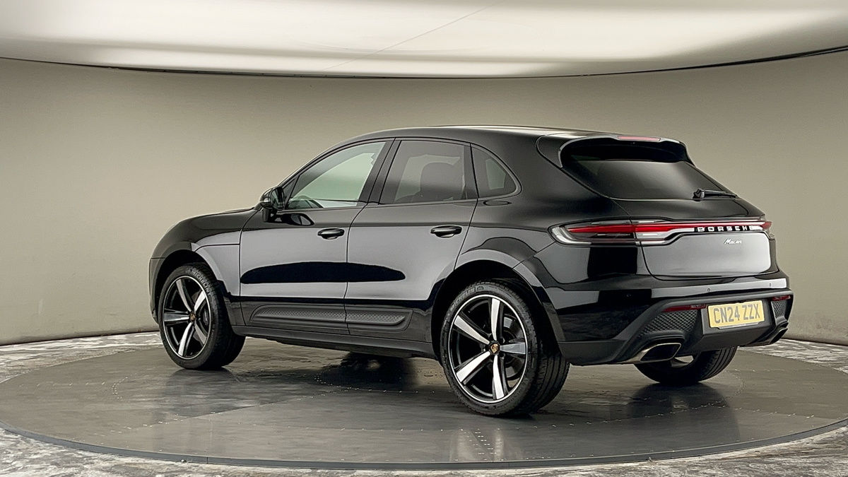 More views of Porsche Macan