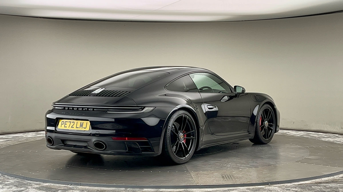 More views of Porsche 911
