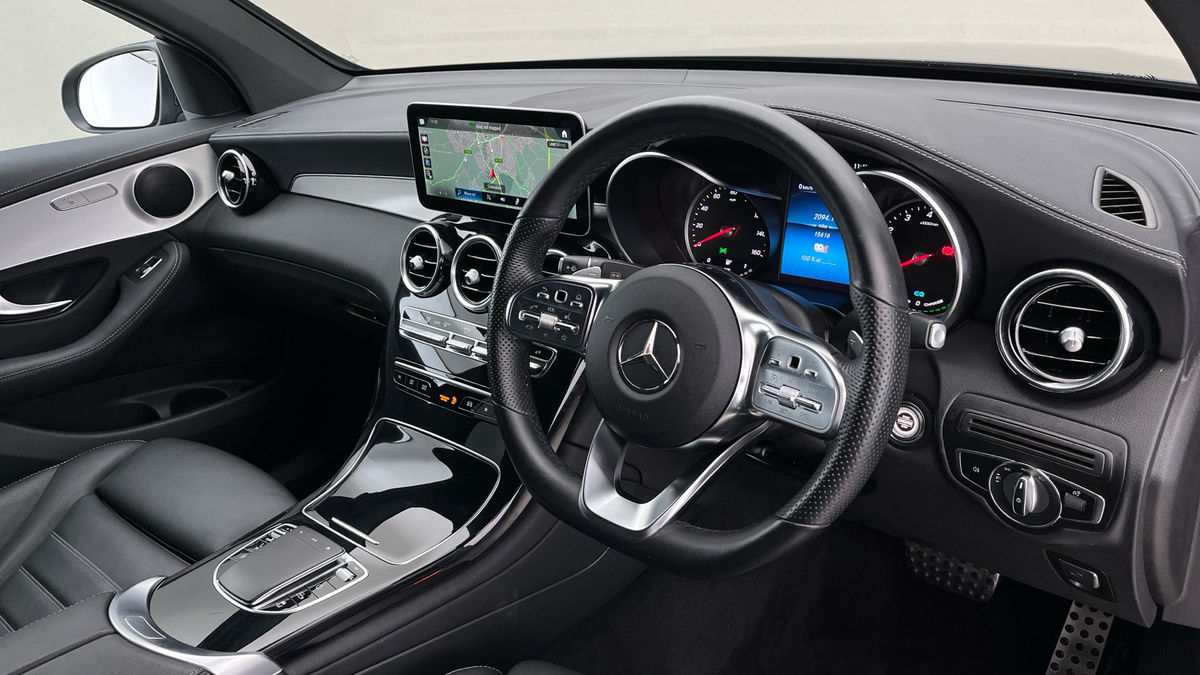 Mercedes-Benz GLC Image 13