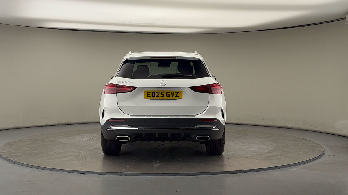 Mercedes-Benz GLA Image 4