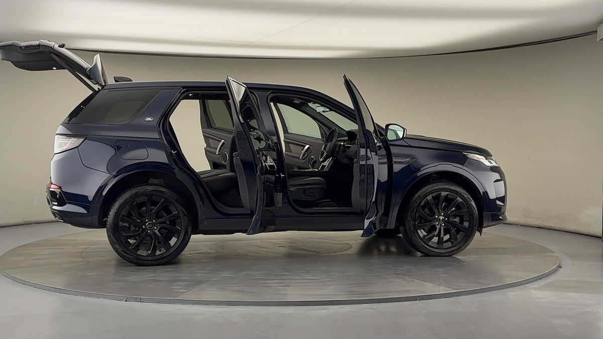 More views of Land Rover Discovery Sport