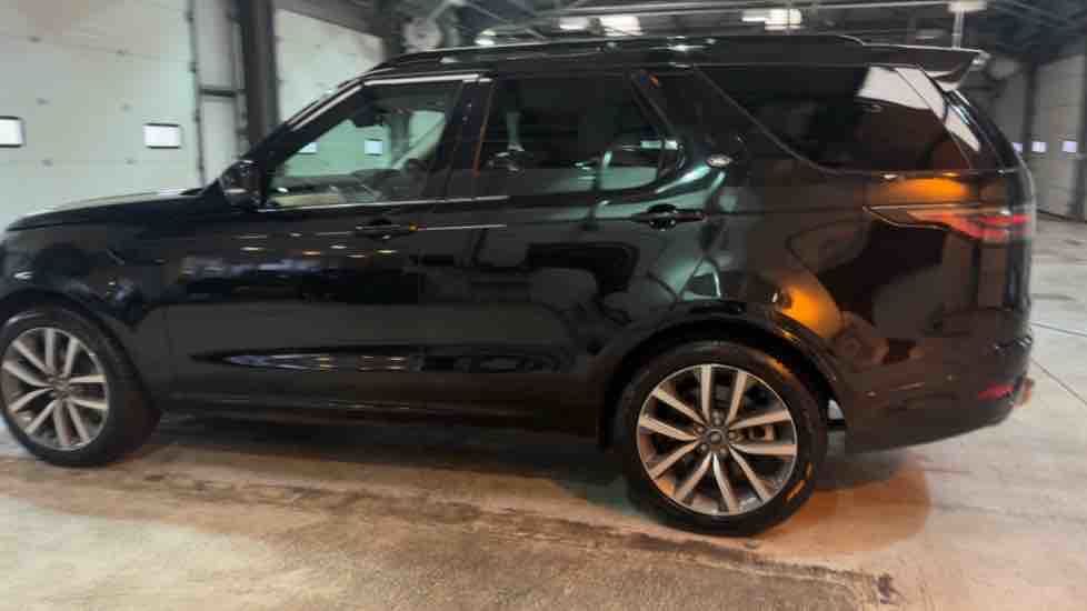 More views of Land Rover Discovery