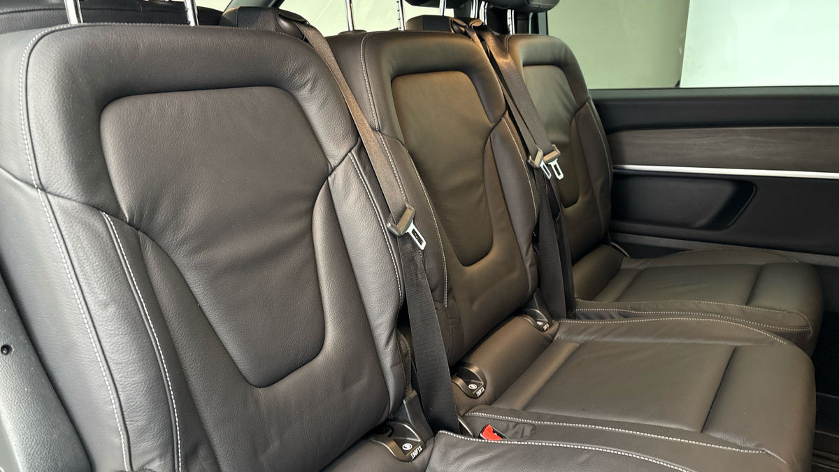 Mercedes-Benz V Class Image 9
