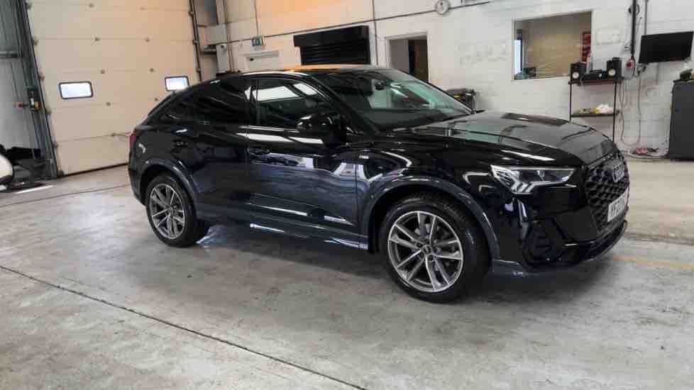 More views of Audi Q3
