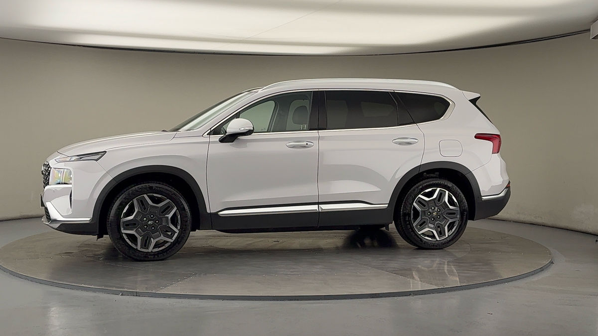 More views of Hyundai Santa Fe