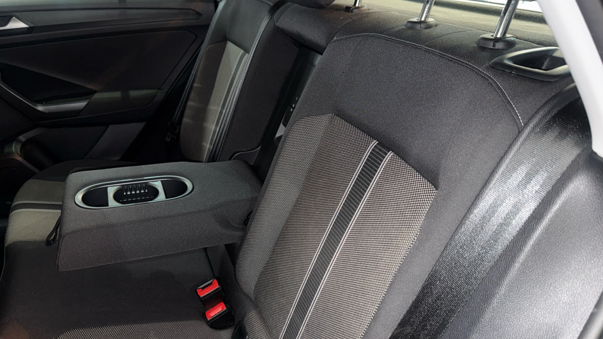 Volkswagen T-Roc Image 9