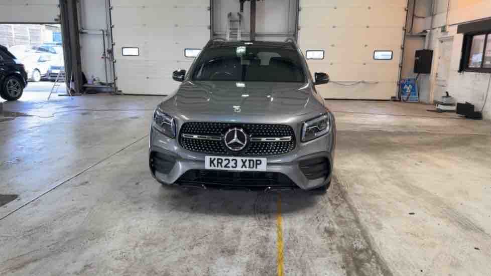 More views of Mercedes-Benz GLB