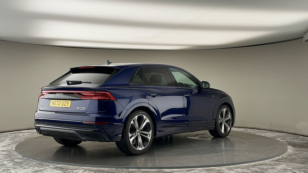Audi Q8 Image 21