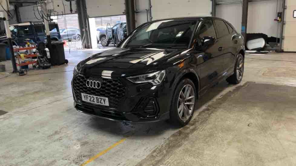 More views of Audi Q3