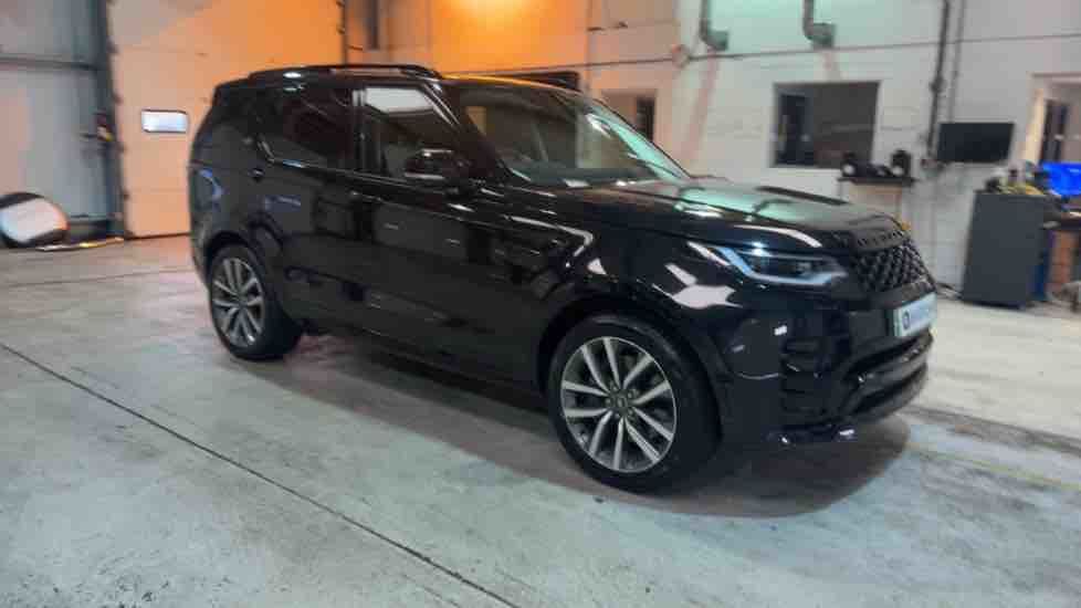 More views of Land Rover Discovery