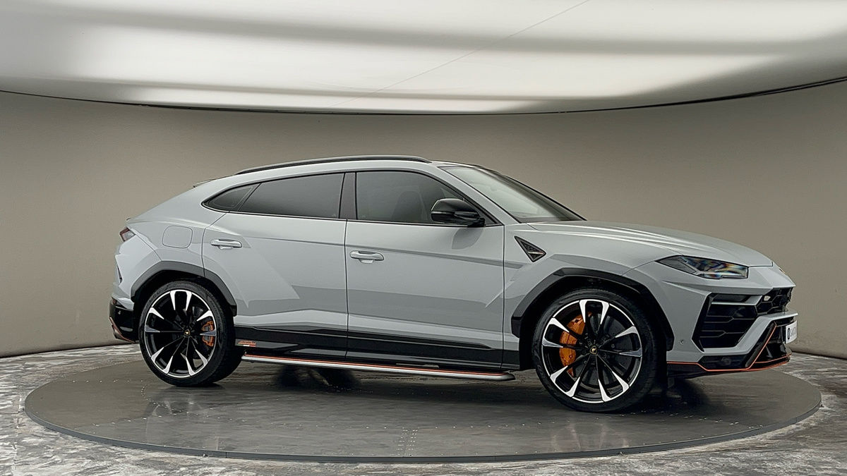 More views of Lamborghini Urus