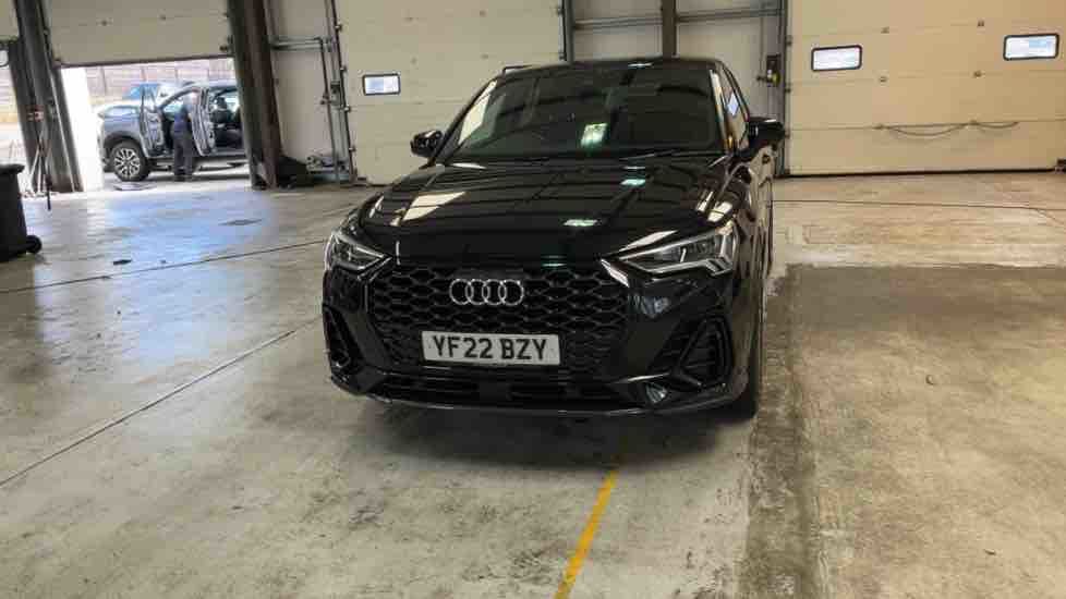 More views of Audi Q3
