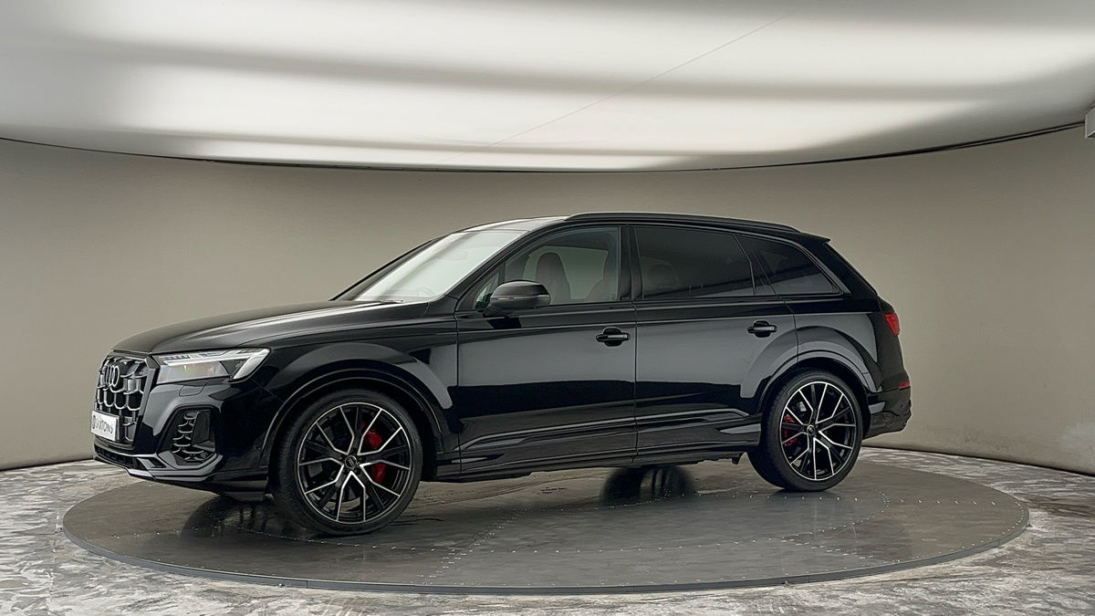 More views of Audi SQ7