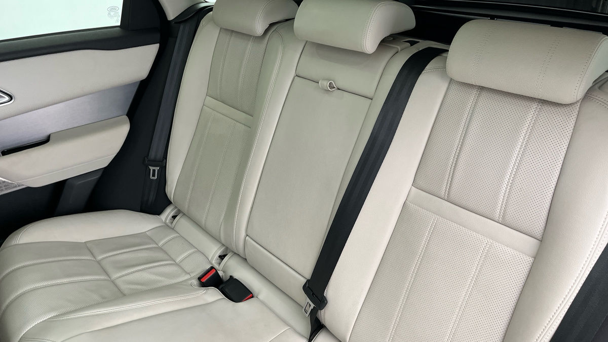 Land Rover Range Rover Velar Image 8