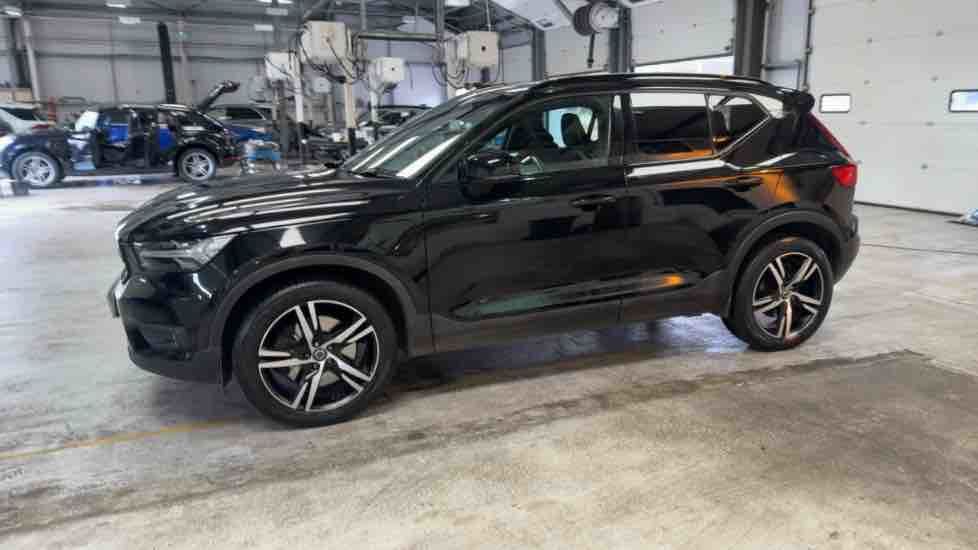 More views of Volvo XC40