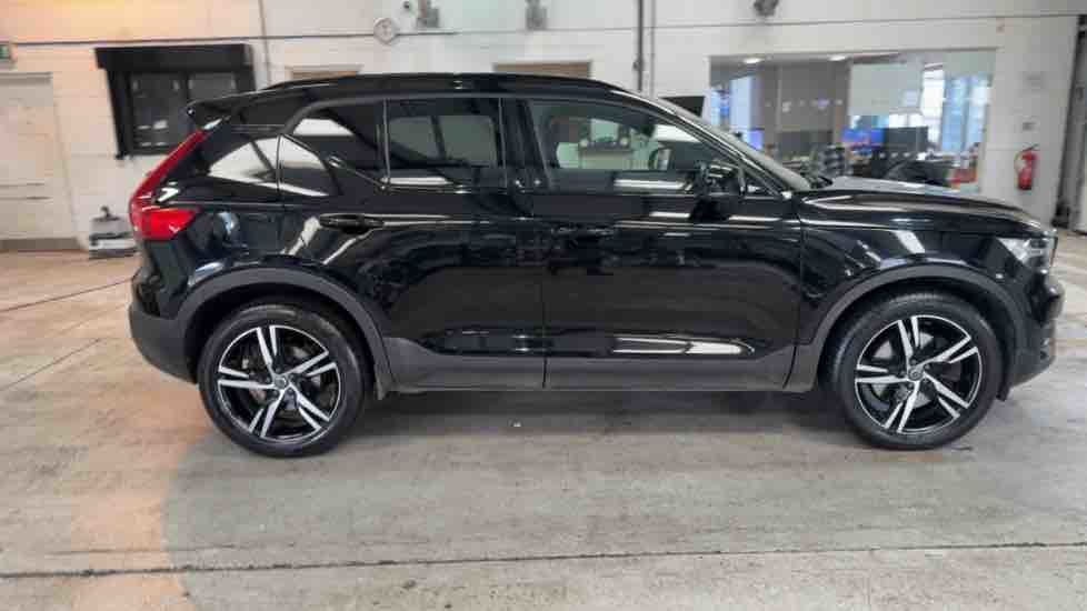 More views of Volvo XC40