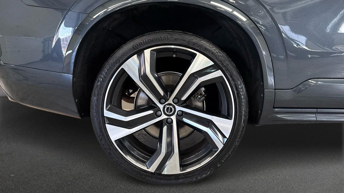 Volvo XC90 Image 10