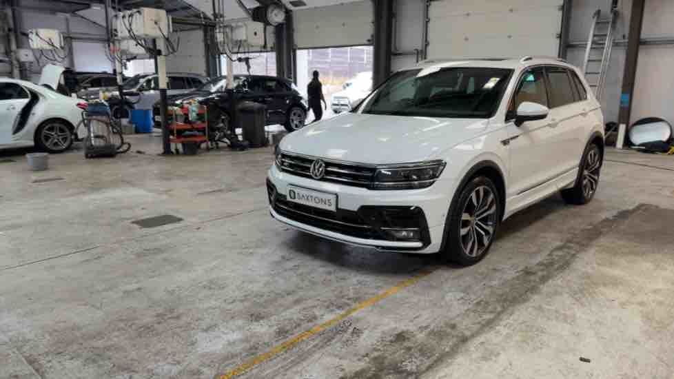 More views of Volkswagen Tiguan