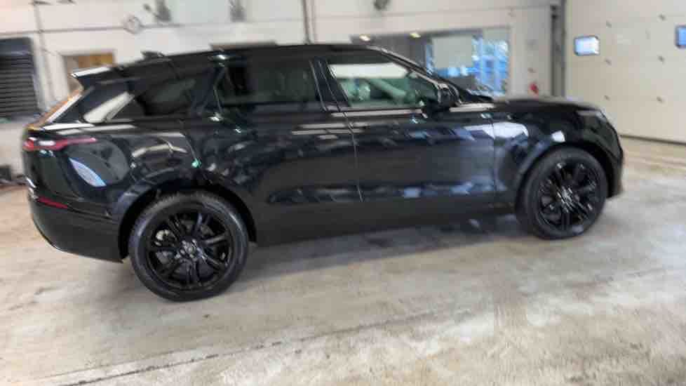 More views of Land Rover Range Rover Velar